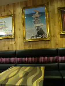 422440_379612935401760_1068061611_n